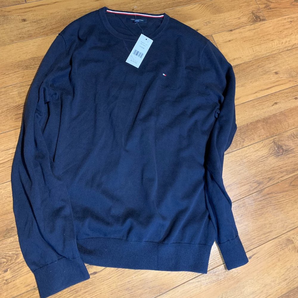 NWT* Tommy Hilfiger Sweater* Navy Blue - Pullover Knit Outerwear Long Sleeve - Picture 1 of 4